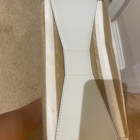 Kate Spade Spring Purse - Picture 2 of 6